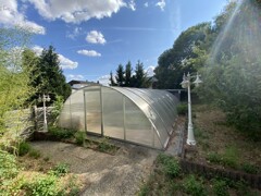 Garten mit Schwimmbad