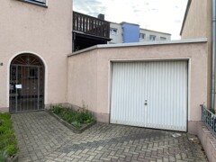 Zugang Haus-Garage
