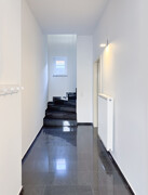 Eingang-Treppenhaus-1-Bearbeitet