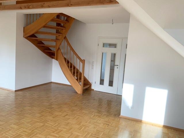 Treppe zum oberen Wohnbereich