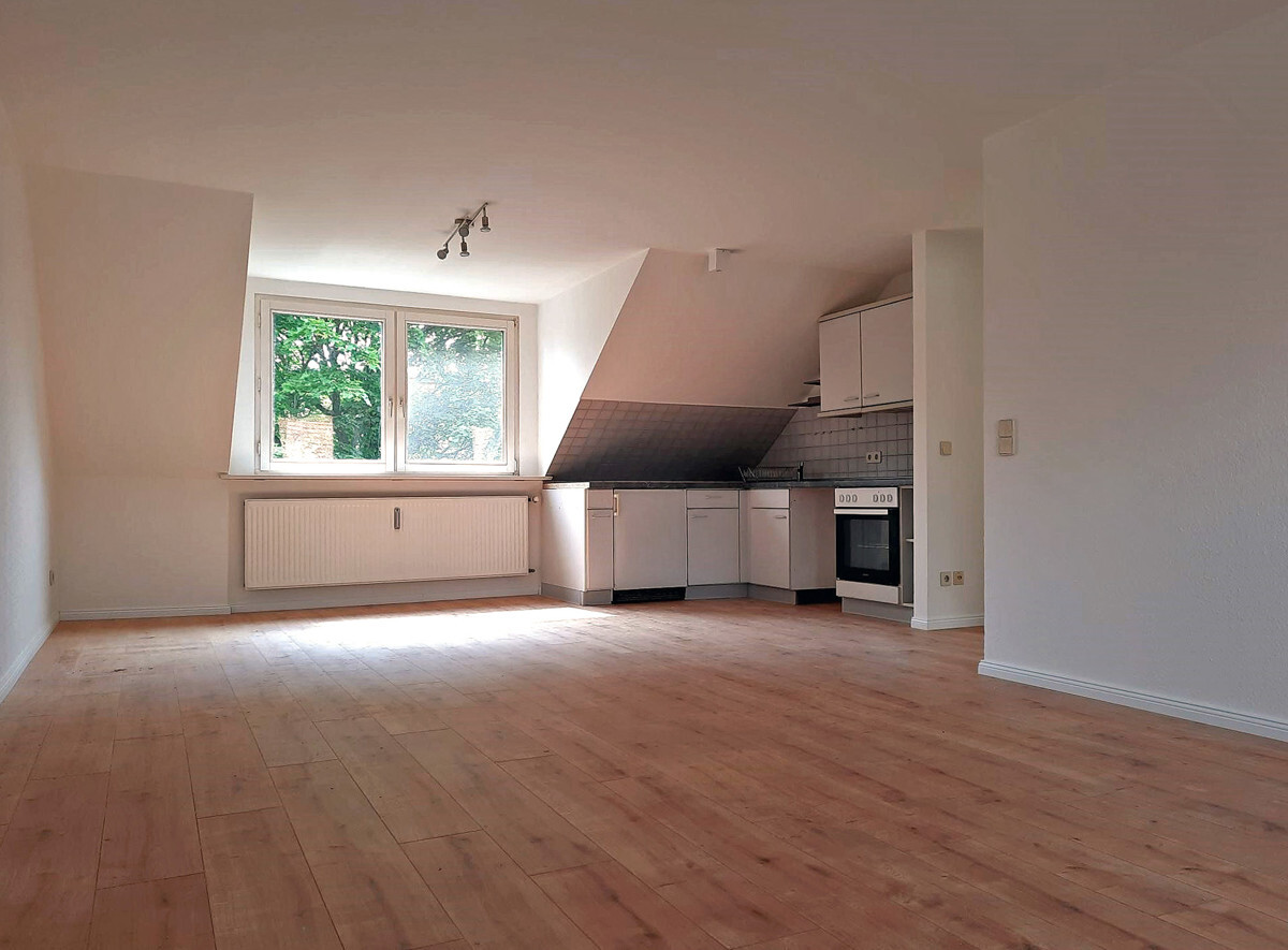 Wohnraum mit offener Küche