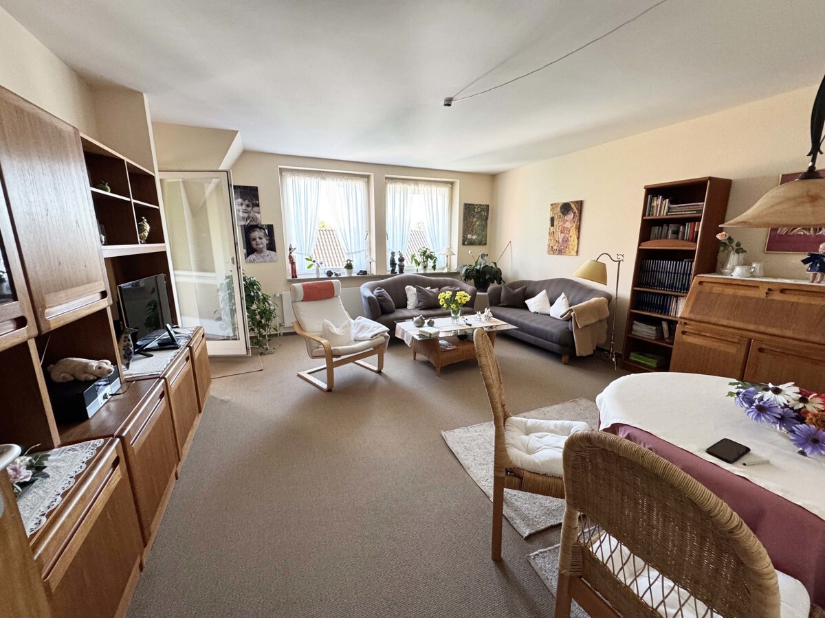 Zimmer mit Balkon