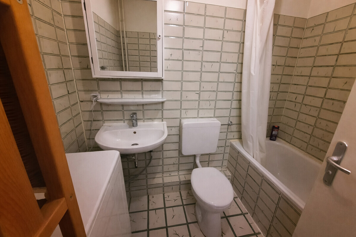 Badezimmer vor Bezug