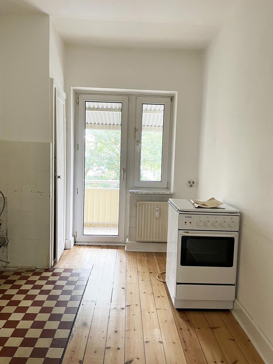 Beispiel Küche mit Balkon