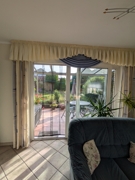 Blick vom Wohnzimmer in den Garten