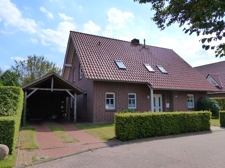 Auffahrt und Carport