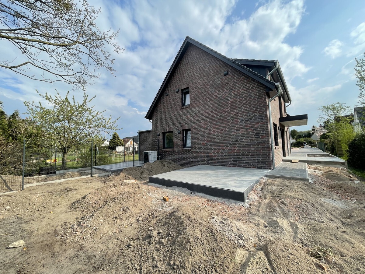 Terrasse 2, west inkl. Gartenanteil