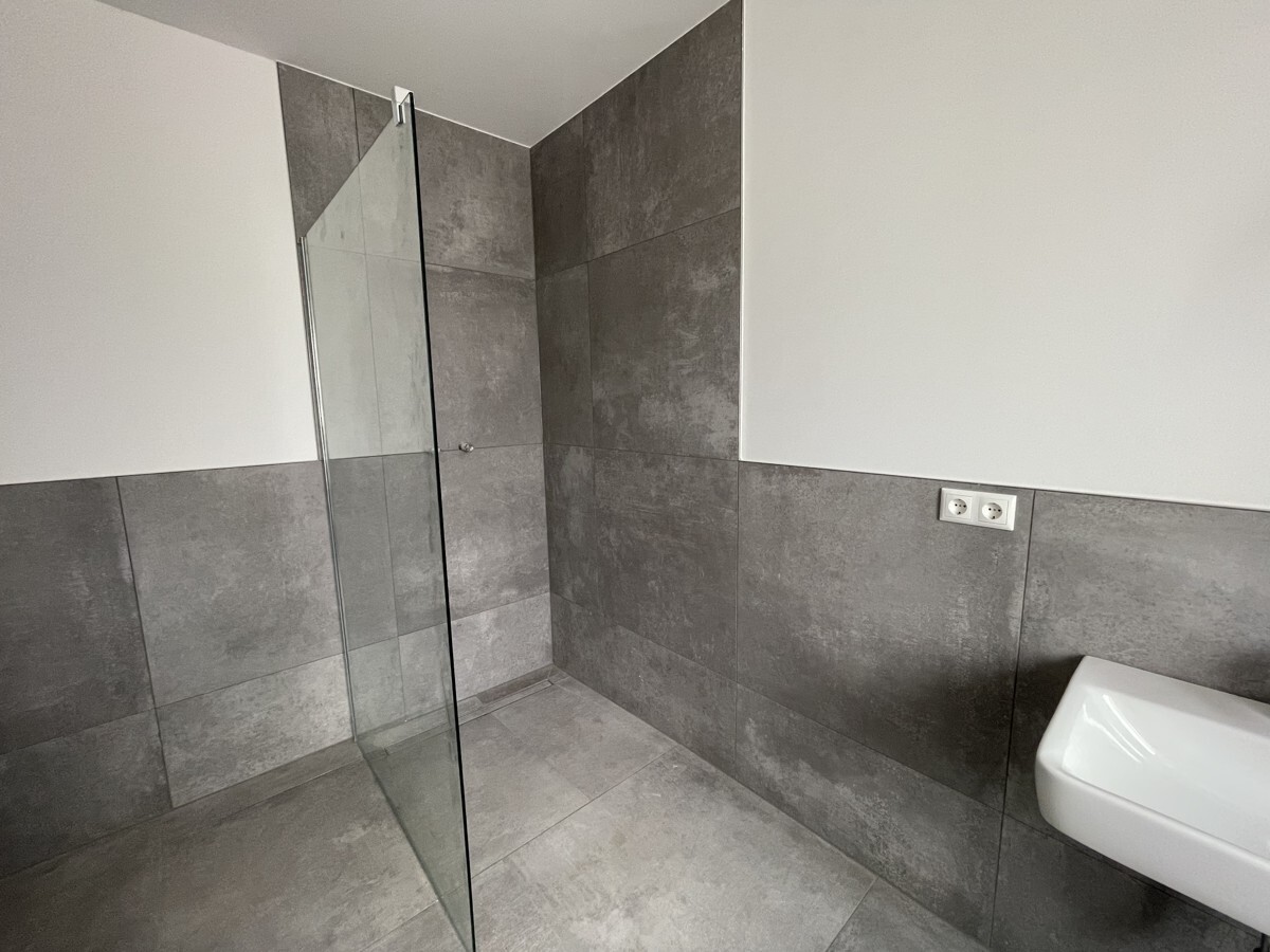 Duschbad Bild 2