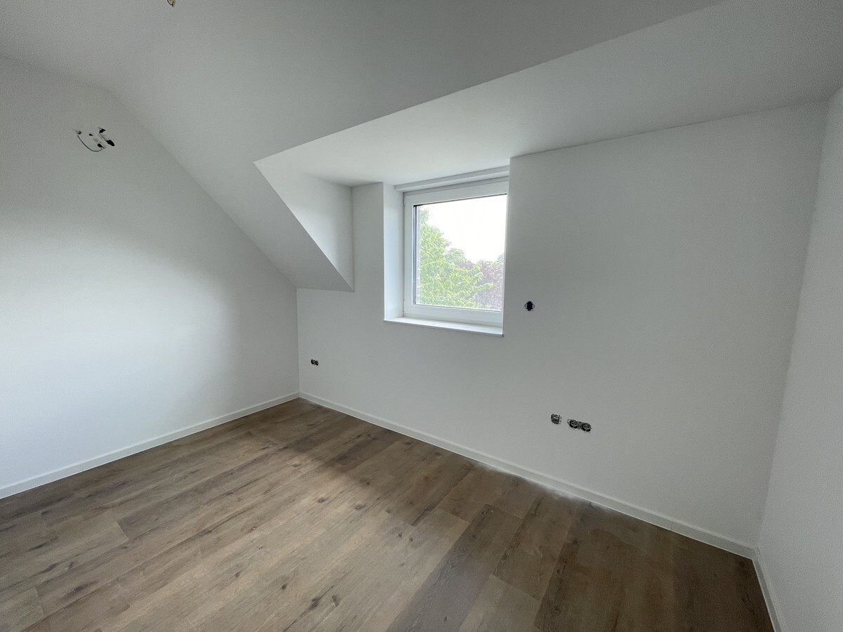 Kind : Arbeitszimmer