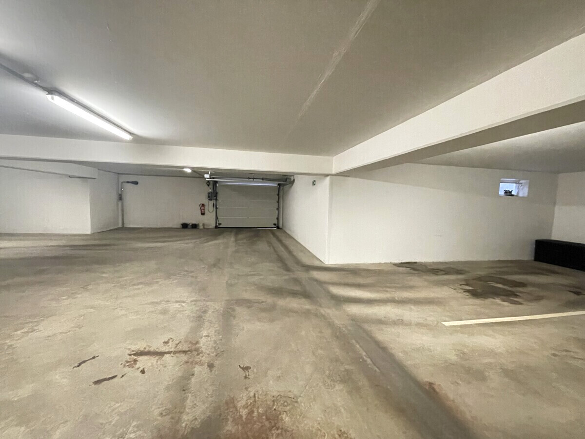 Tiefgaragenstellplatz