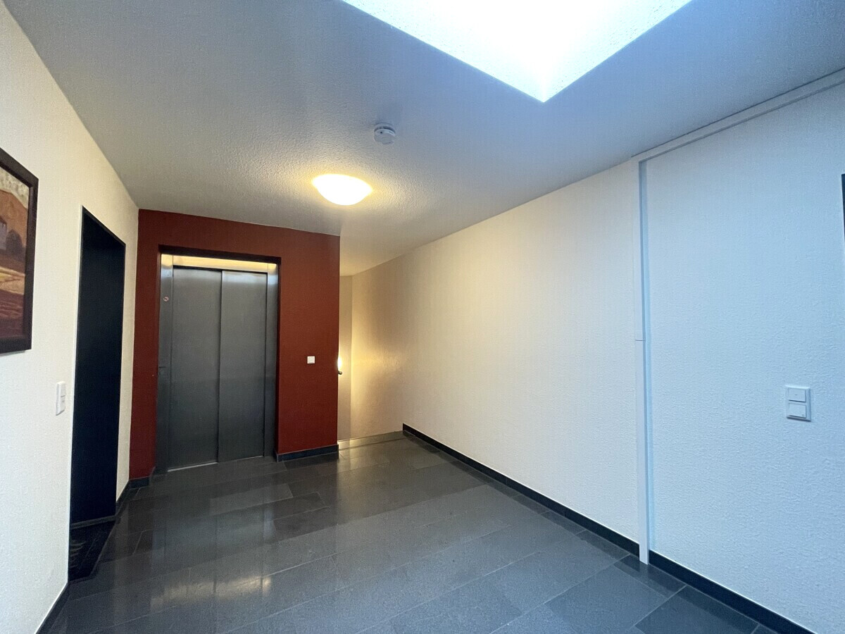 Treppenhaus | Fahrstuhl