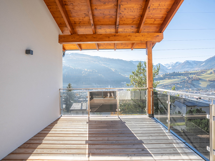 topspeed-immobilien-Terrasse-Steiermark-Schladming-Traumlage_am_Sonnenhang_–_51_m²_Wohnung_mit_zwei_Schlafzimmer_&_Panoramaaussicht