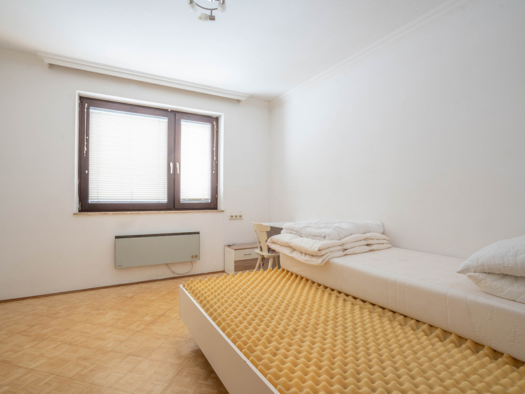 topspeed-immobilien--Steiermark-8970_Schladming-Wohnung_mit_Potenzial_–_98_m²_mit_drei_Schlafzimmern_und_zwei_Balkonen_in_Schladming