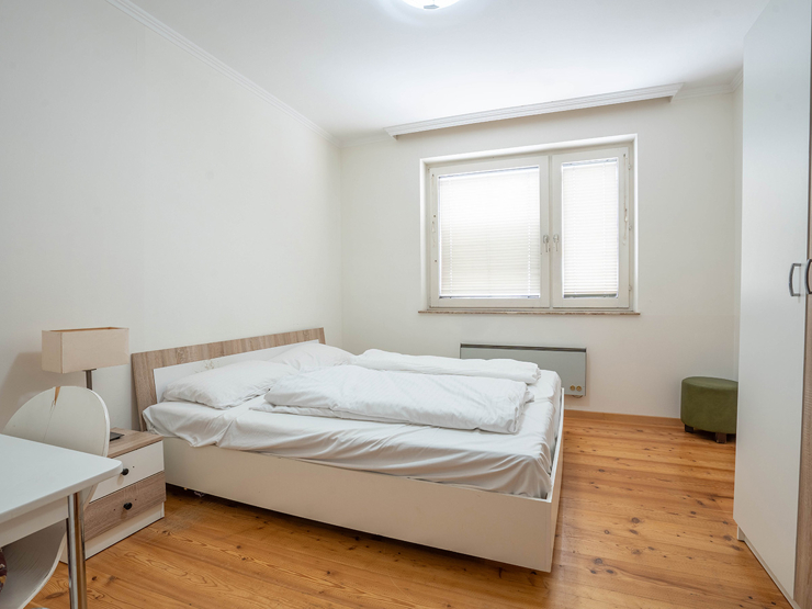 topspeed-immobilien--Steiermark-8970_Schladming-Wohnung_mit_Potenzial_–_98_m²_mit_drei_Schlafzimmern_und_zwei_Balkonen_in_Schladming