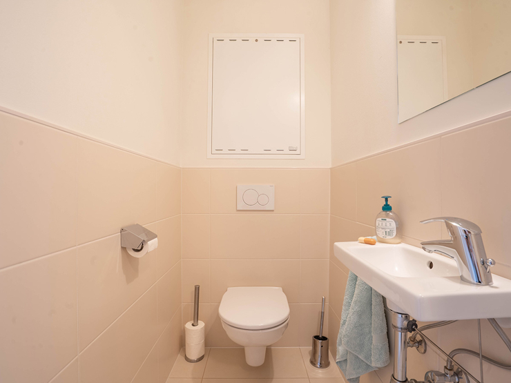 topspeed-immobilien-WC-Steiermark-Schladming-Hochwertige,_vollmöblierte_91,75m²_Mietwohnung_mit_Tiefgarage_und_2_Schlafzimmern_im_Zentrum