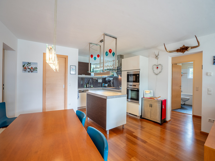 topspeed-immobilien-Küche-Salzburg-Altenmarkt_im_Pongau-Großzügige_107m²_Wohnung_in_zentraler_Lage_mit_3_Schlafzimmern