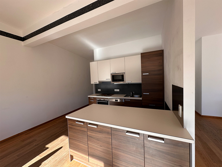 topspeed-immobilien-Küche-Salzburg-Altenmarkt_im_Pongau-113,07m²_Dachgeschoßwohnung_im_Wohn-_und_Geschäftshaus_Facade