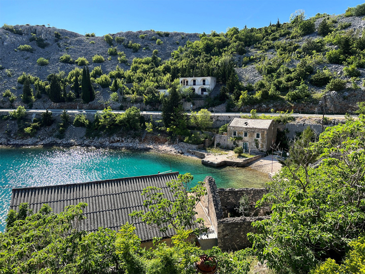 topspeed-immobilien---Tribanj-PRIVATER_MEERZUGANG_UND_BOOTSANLEGER!_Einzigartiges_Anwesen_in_Tribanj,_Bucht_von_Lisarica,_Kroatien