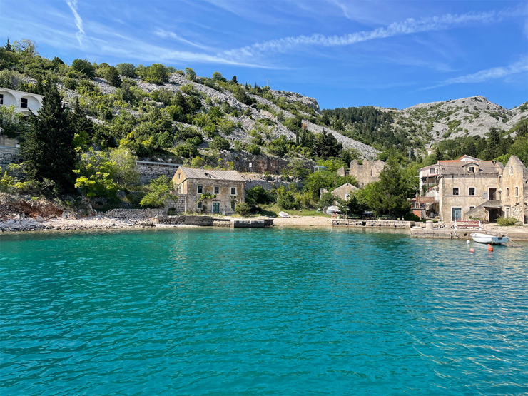 topspeed-immobilien---Tribanj-PRIVATER_MEERZUGANG_UND_BOOTSANLEGER!_Einzigartiges_Anwesen_in_Tribanj,_Bucht_von_Lisarica,_Kroatien