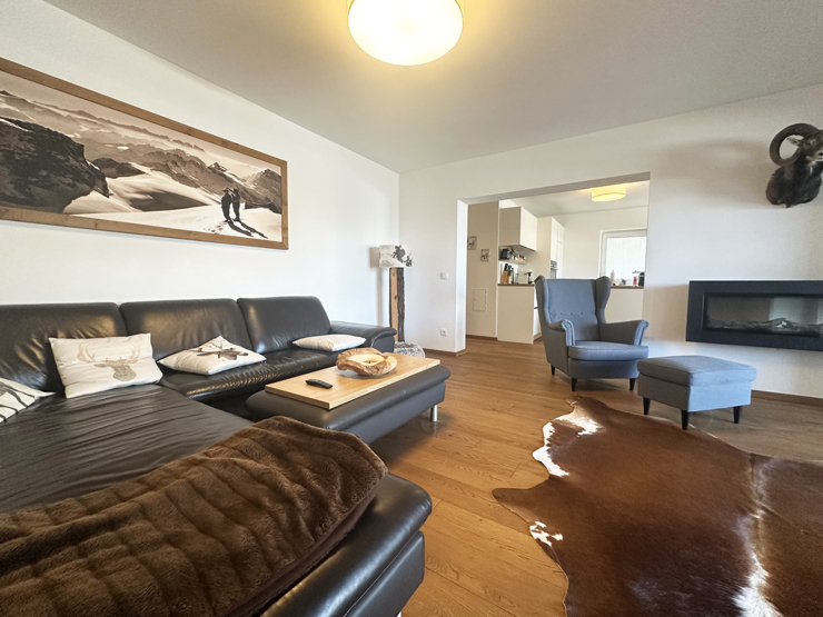 topspeed-immobilien-Wohnbereich - B1-Salzburg-Altenmarkt_im_Pongau-Naturnah_&_zentral:_Stilvolle_4-Zimmer_Erdgeschosswohnung_mit_großer_Terrasse_in_Ski_amadé-Nähe