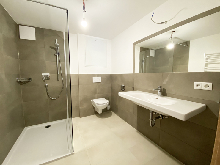 topspeed-immobilien-Bad 1-Salzburg-Filzmoos-Skiliftnähe_&_Weitblick:_87 m²_Dachgeschosswohnung_mit_3_Schlafzimmern_und_großzügigem_Balkon