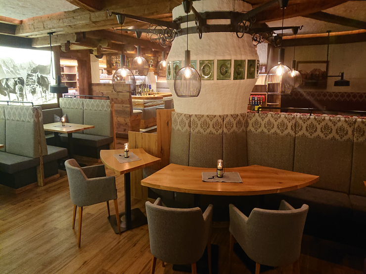 topspeed-immobilien-Restaurantbereich-Salzburg-Filzmoos-Restaurant_'Bratpfandl'_zur_Pacht_–_im_Herzen_von_Filzmoos,_Top-Lage_in_exklusiver_Wohnanlage
