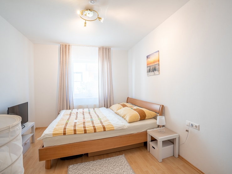 topspeed-immobilien-Schlafzimmer 1--Schladming-Sonnige_61_m²_Wohnung_mit_2_Schlafzimmer_&_Südbalkon_perfekte_Lage_in_Schladming