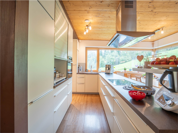 topspeed-immobilien-Küche-Salzburg-Forstau-Alpenresidenz_mit_beheiztem_Pool_&_Dachsteinblick–Traumlage_zwischen_Reiteralm_&_Fageralm_Ski_amadé