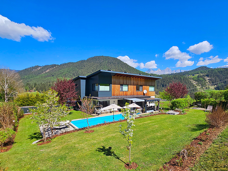 topspeed-immobilien-Ansicht mit Garten-Salzburg-Forstau-Alpenresidenz_mit_beheiztem_Pool_&_Dachsteinblick–Traumlage_zwischen_Reiteralm_&_Fageralm_Ski_amadé