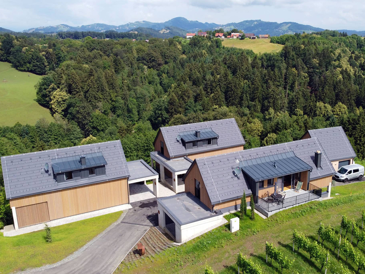 topspeed-immobilien-Ansicht-Steiermark-Gamlitz-"WeinZeit_Chalets"_an_der_südsteirischen_Weinstraße_in_GAMLITZ-_3_Chalets_für_Anleger