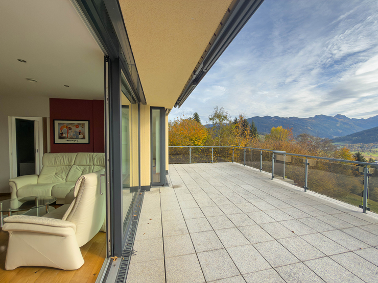 topspeed-immobilien-Terrasse-Salzburg-Radstadt-Sonnige_80_m²_Wohnung_mit_Weitblick_–_2_Schlafzimmer,_Top_Lage_in_Radstadt