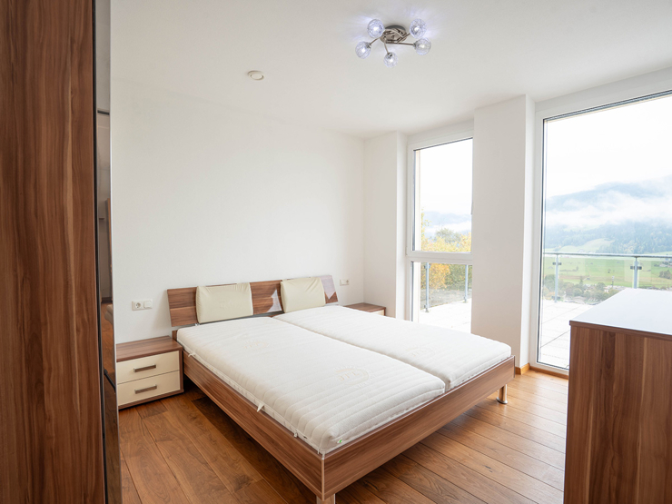 topspeed-immobilien-Schlafzimmer-Salzburg-Radstadt-Sonnige_80_m²_Wohnung_mit_Weitblick_–_2_Schlafzimmer,_Top_Lage_in_Radstadt