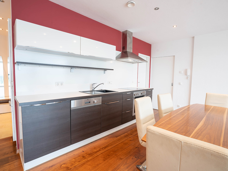 topspeed-immobilien-Küche-Salzburg-Radstadt-Sonnige_80_m²_Wohnung_mit_Weitblick_–_2_Schlafzimmer,_Top_Lage_in_Radstadt