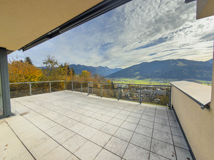 topspeed-immobilien-Aussicht-Salzburg-Radstadt-Sonnige_80_m²_Wohnung_mit_Weitblick_–_2_Schlafzimmer,_Top_Lage_in_Radstadt