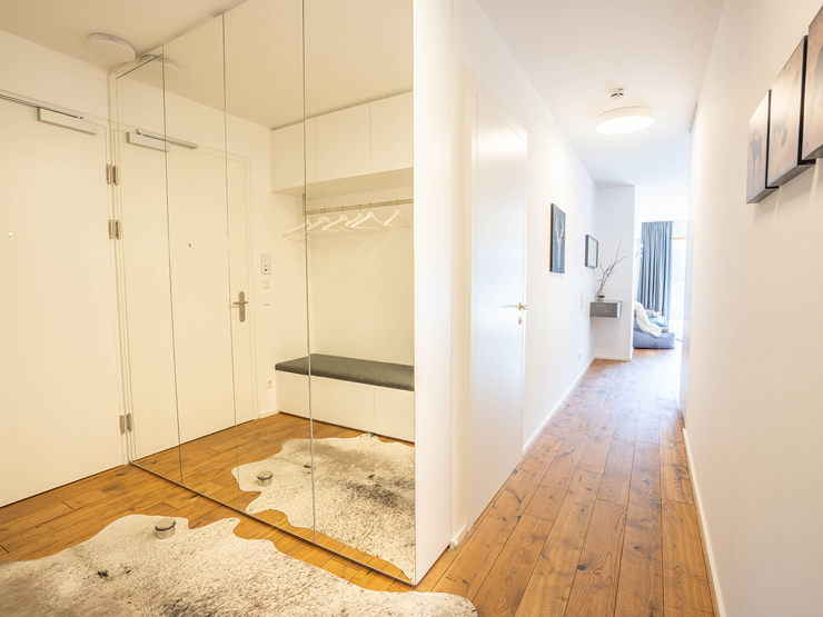 topspeed-immobilien-Garderobe-Steiermark-Schladming-Design_meets_Panorama_–_exklusiver_Zweitwohnsitz_81_m²_in_der_SunLodge_mit_Planaiblick!