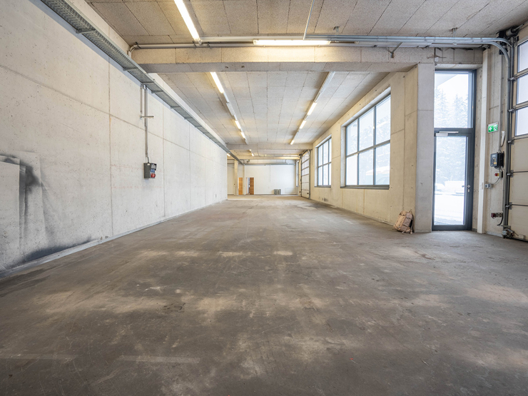 topspeed-immobilien--Salzburg-Eben_im_Pongau-Direkte_Autobahnanbindung_-_400m²_Werkstatt/Lager_mit_flexiblen_Nutzungsmöglichkeiten