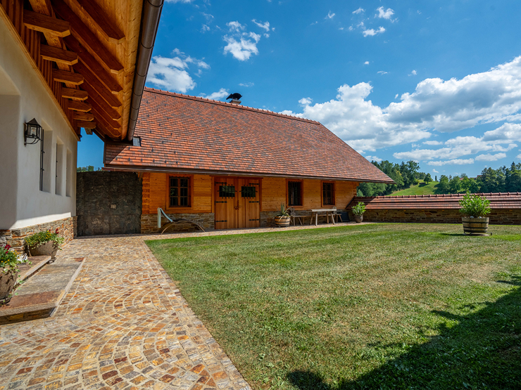 topspeed-immobilien--Steiermark-Leutschach_/_Pößnitz-Zwischen_den_Weinbergen_–_Einzigartiges_Landgut_an_der_Südsteirischen_Weinstraße_mit_6,9ha_Land