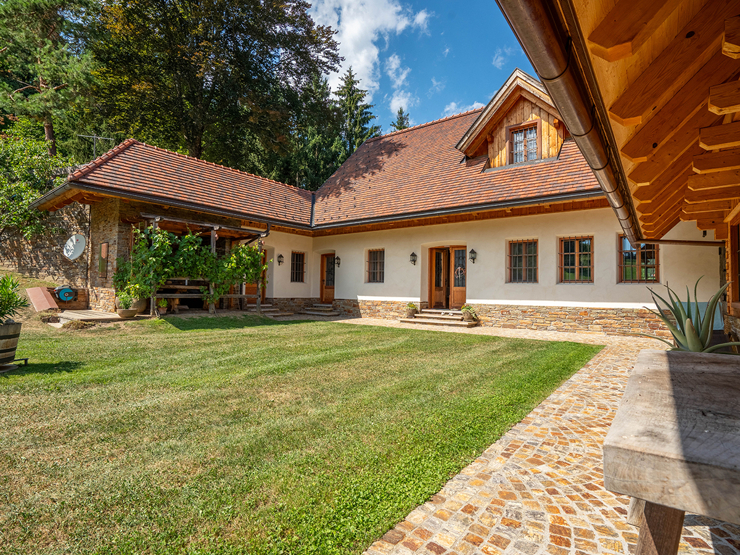 topspeed-immobilien--Steiermark-Leutschach_/_Pößnitz-Zwischen_den_Weinbergen_–_Einzigartiges_Landgut_an_der_Südsteirischen_Weinstraße_mit_6,9ha_Land