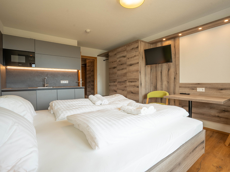 topspeed-immobilien-Ausstattungslinie "Pure"-Steiermark-Gröbming-131,28m²_Voll_möbliertes_Premium-Anlage-Apartment_über_zwei_Etagen_und_XXL-Südterrasse