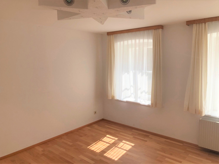 topspeed-immobilien-Schlafzimmer-Steiermark-Öblarn-73m²_Erdgeschoßwohnung_in_Öblarn_mit_2_Schlafzimmern