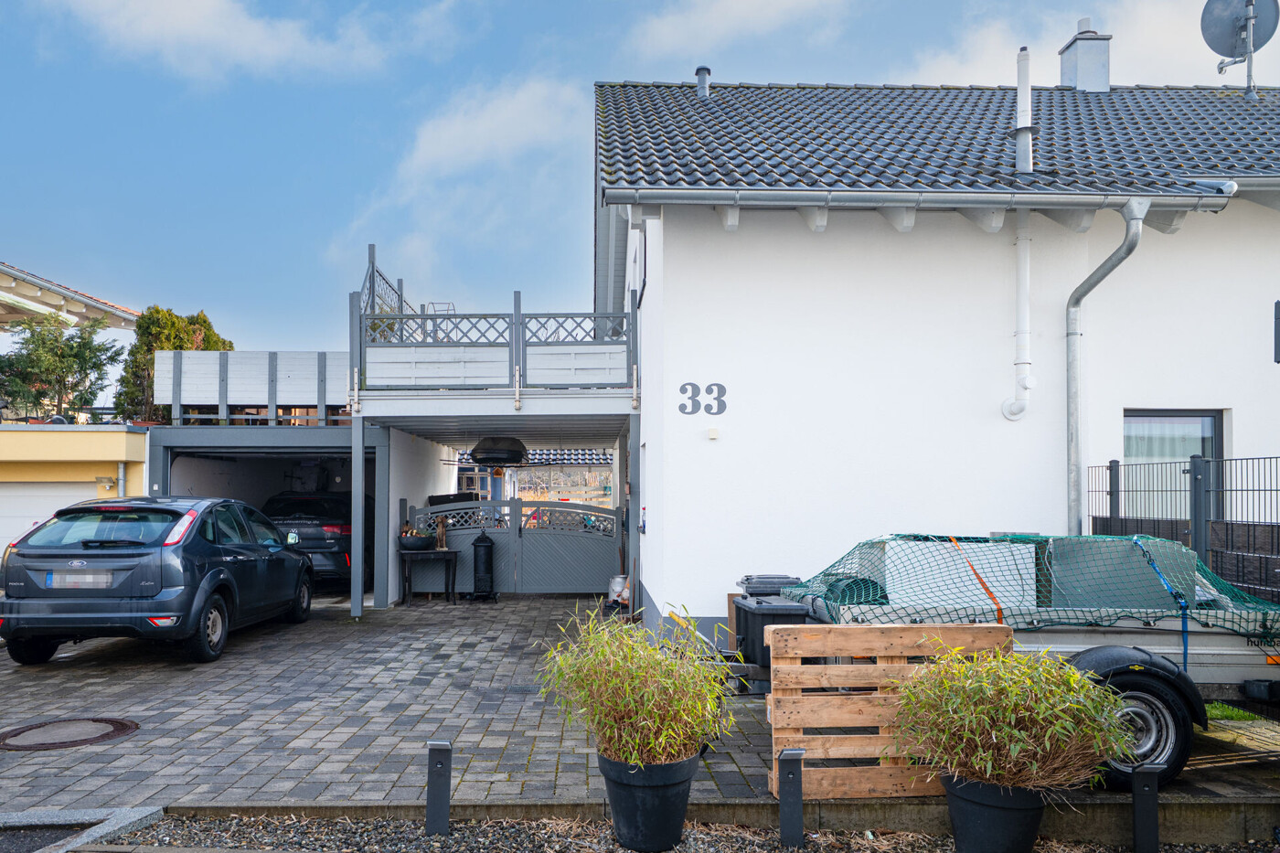 Garage u. Carport
