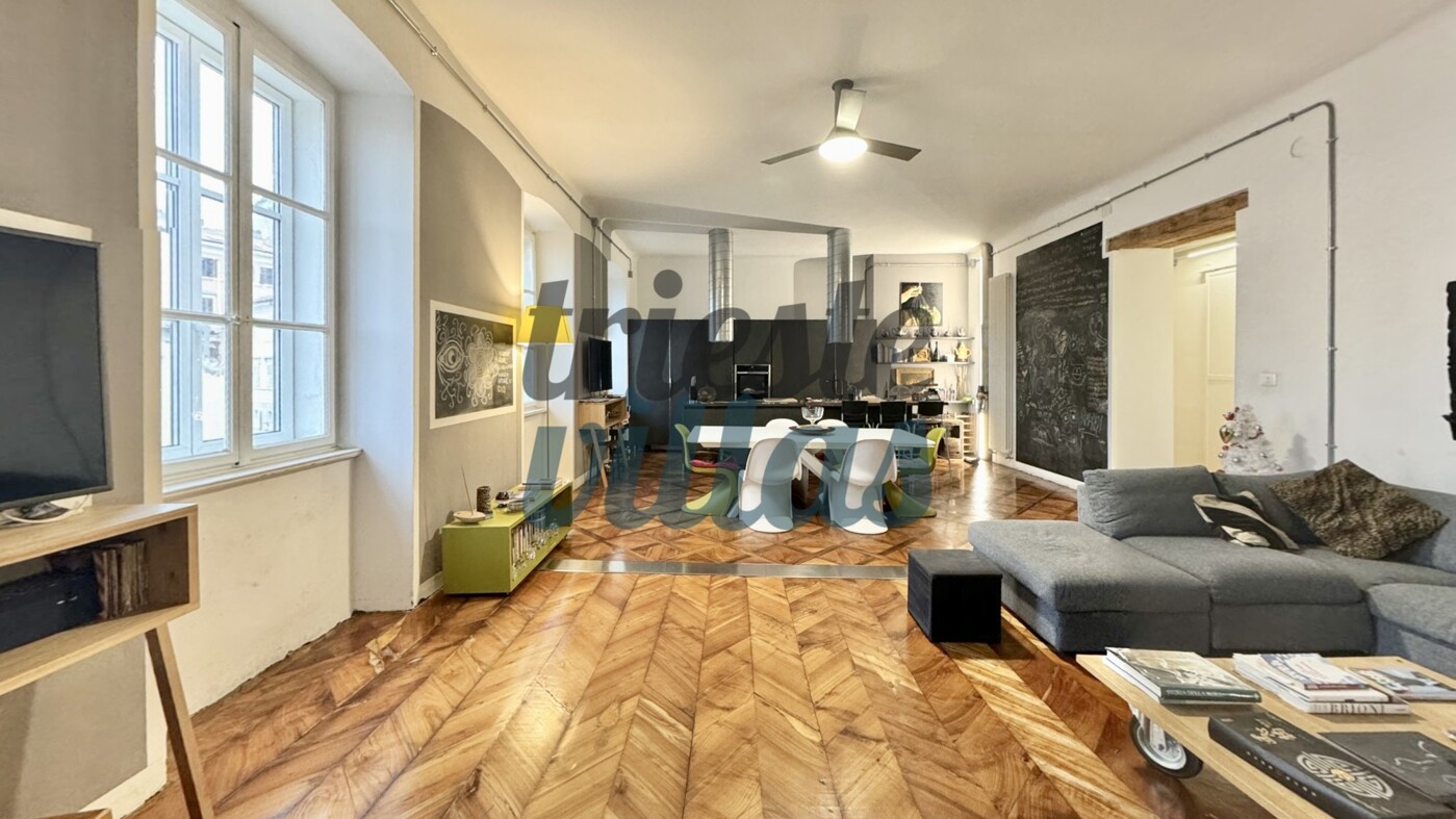 Piazza-della-Valle-Living-Room
