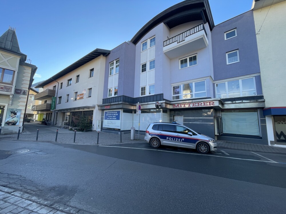 Großzügige Geschäftsfläche mit Potenzial über zwei Etagen - nahe Projekt Wörgl Mitte