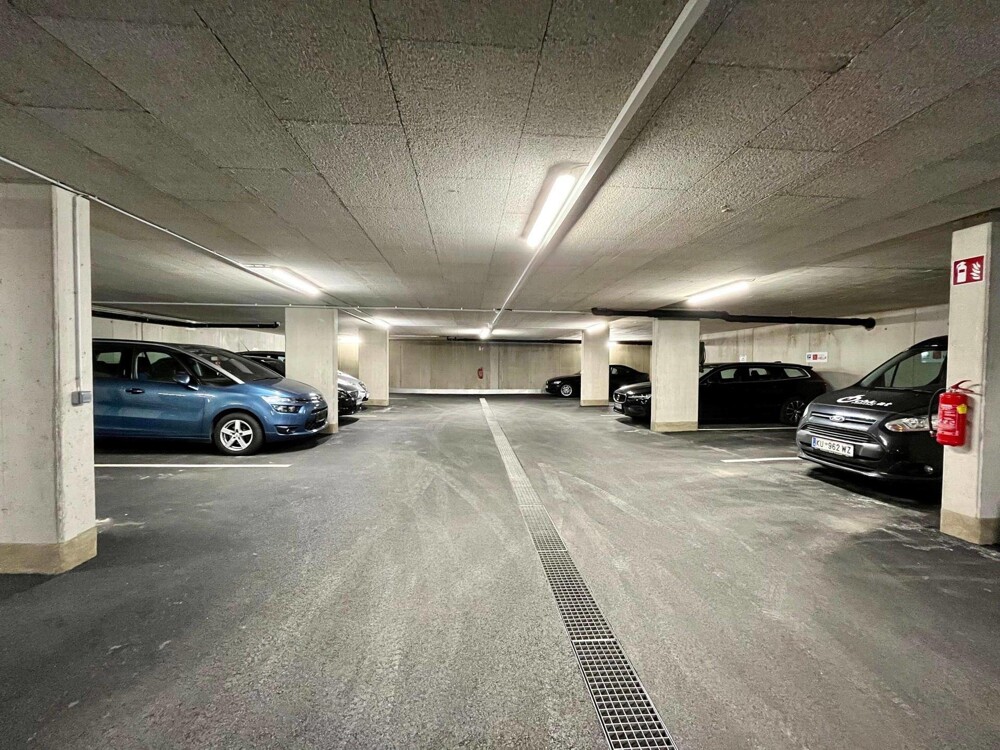 Tiefgarage zu mieten – Innsbrucker Straße 25