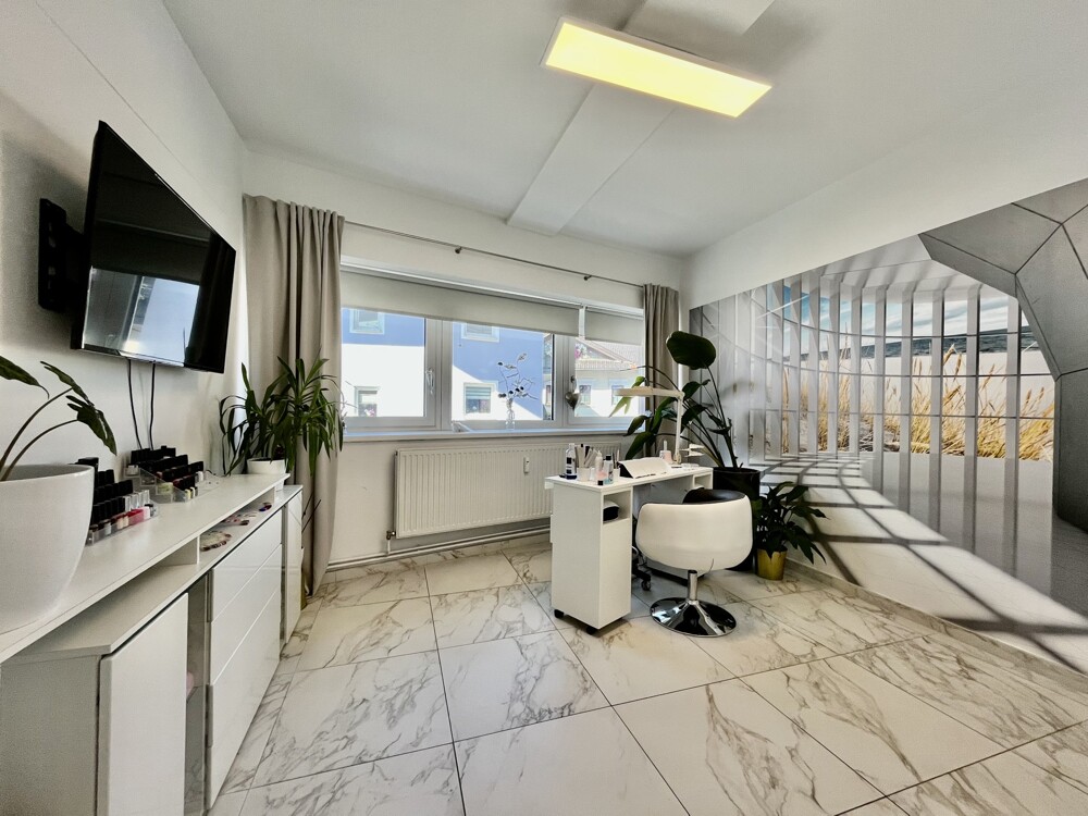 Vielseitige Büro-/Praxisräume zentral – 71 m² ab 01.09.