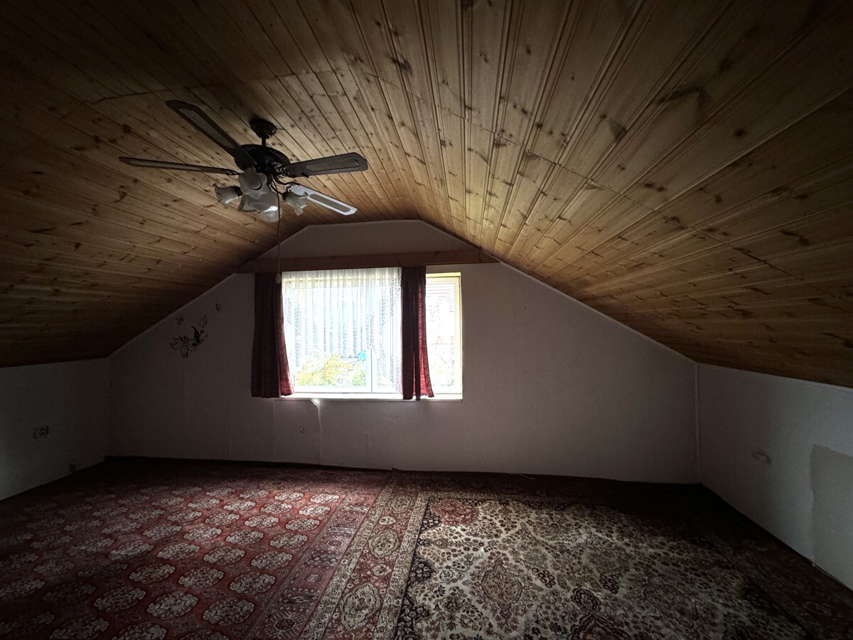 Schlafzimmer DG