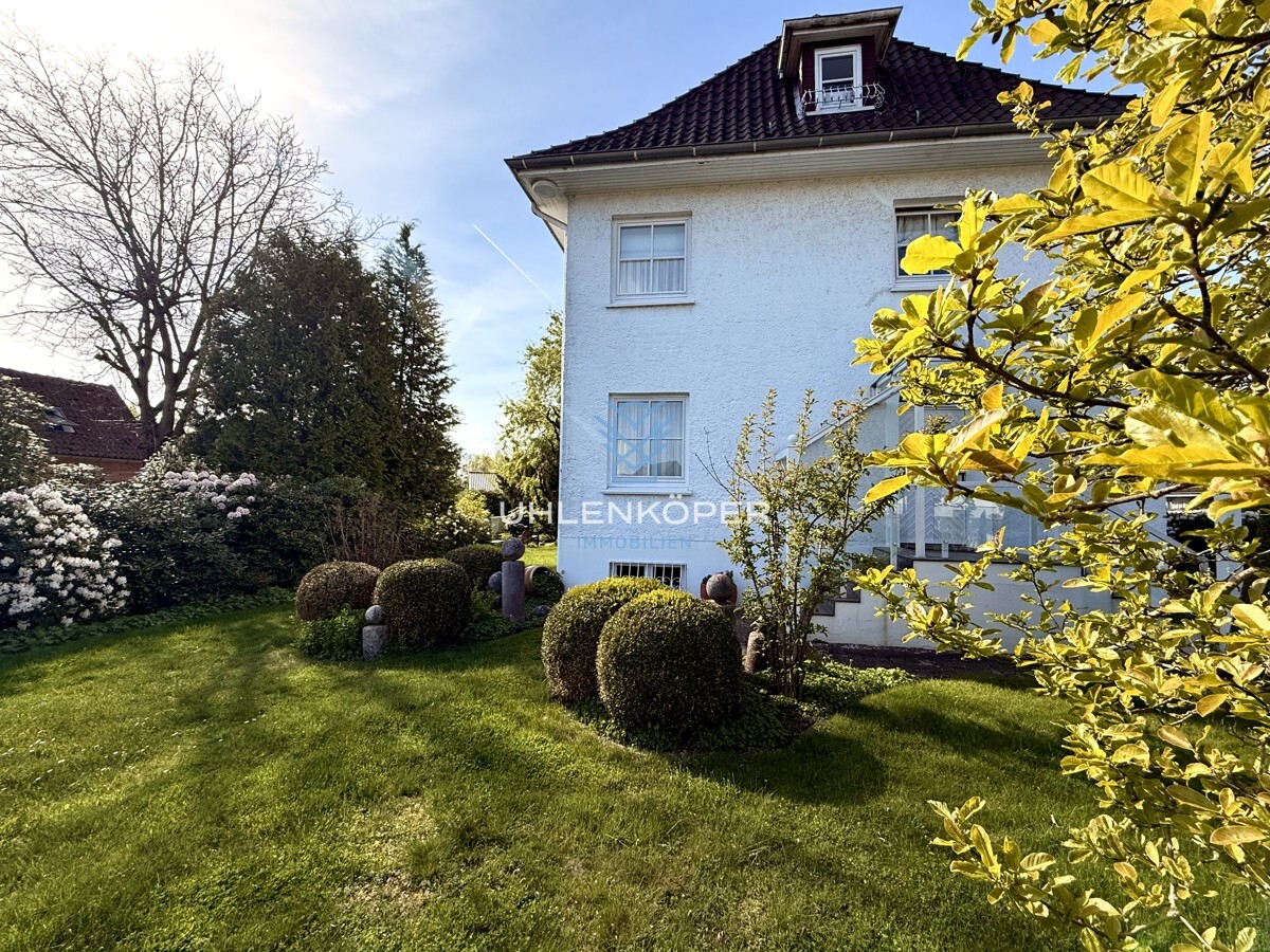Frontansicht der Villa