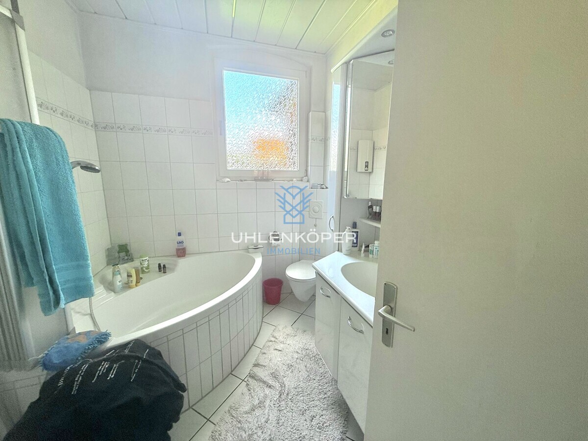 Wohnung 2 EG - Badezimmer