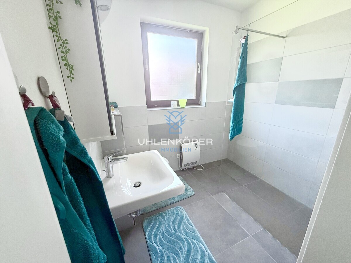 Wohung 1 - Badezimmer