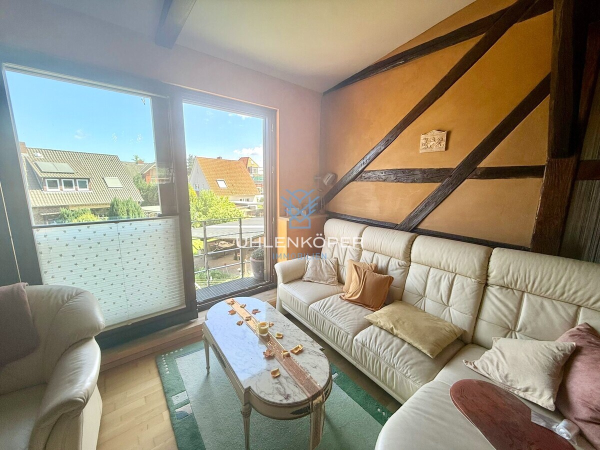 Wohnung 2 EG - Wohnzimmer inkl. Kl. Balkon